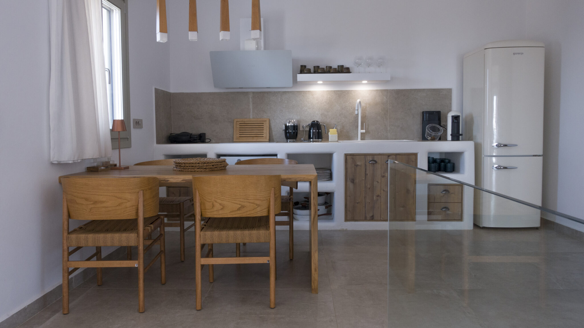 Kitchen and dining, Villa Antikeri
